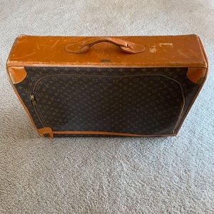 VINTAGE LOUIS VUITTON LUGGAGE